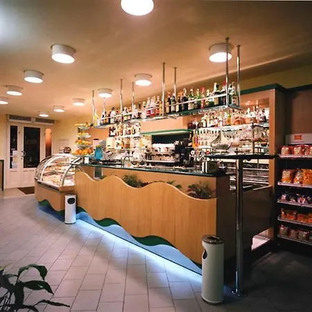 Donjon Centro 3* 卡斯特布奥诺