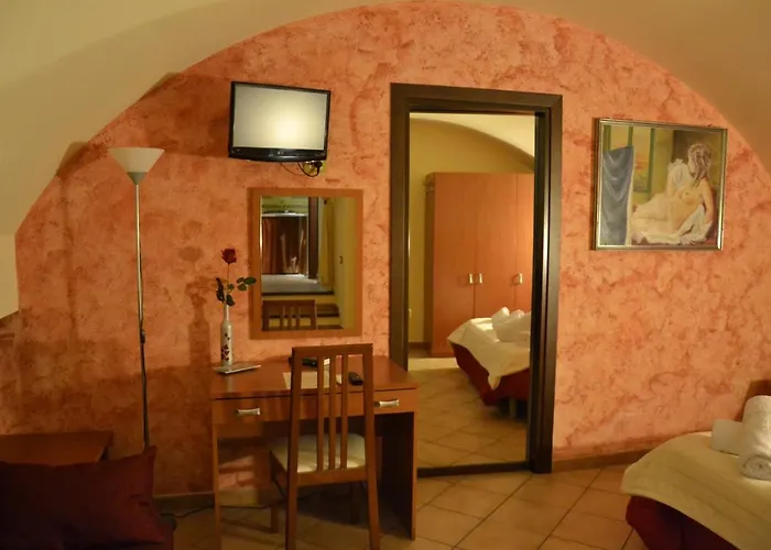 Donjon Centro קסטלבונו