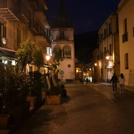 Bed & Breakfast Donjon Centro Castelbuono (Sicily)