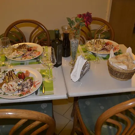 Donjon Centro Bed & Breakfast *