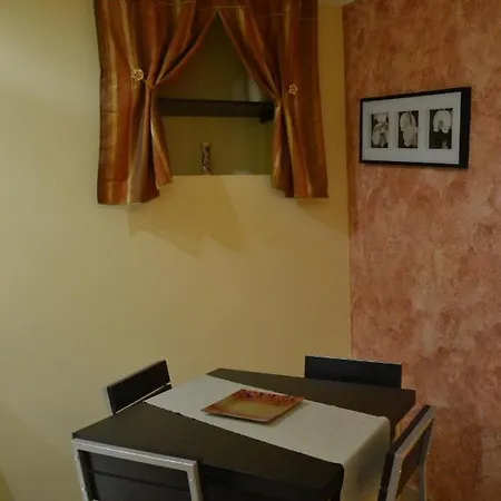 Donjon Centro Bed & Breakfast Castelbuono (Sicily)